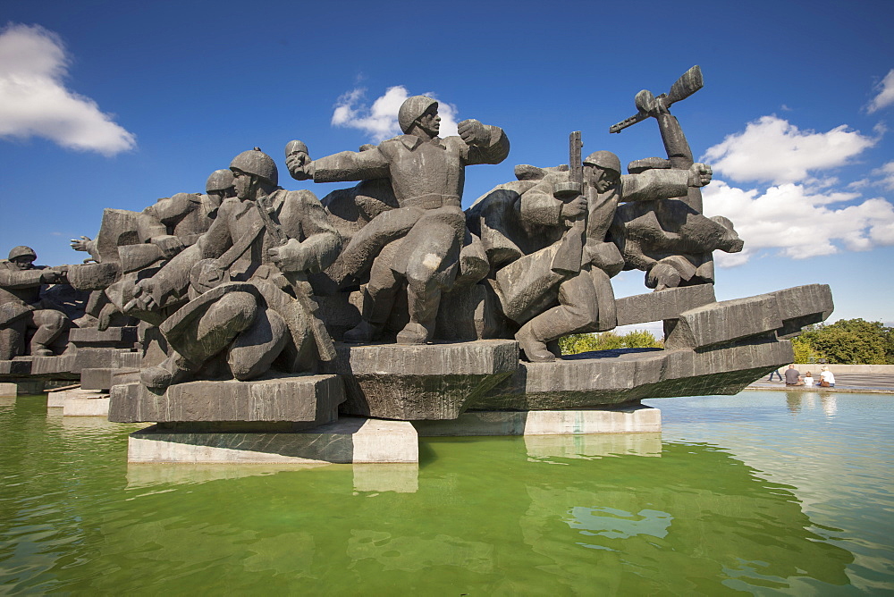 Soviet monument to the Crossing of the Dnieper at Museum of The History of Ukraine in World War II, Kiev, Ukraine, Europe