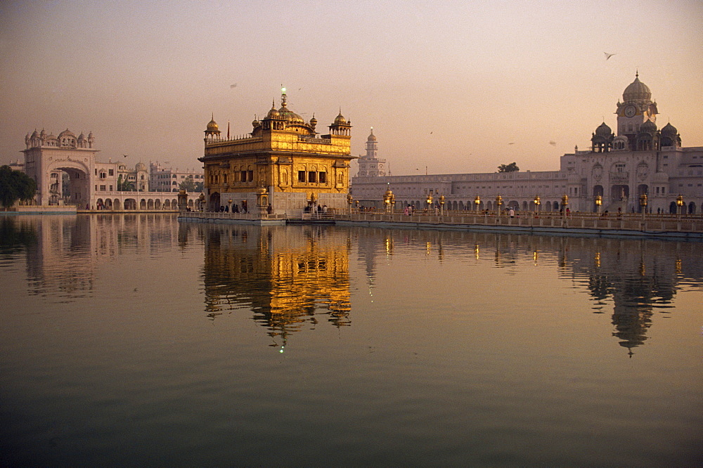 The Guru's Bridge over the Pool of Nectar, leading to the Golden Temple of Amritsar, Punjab State, India, sia