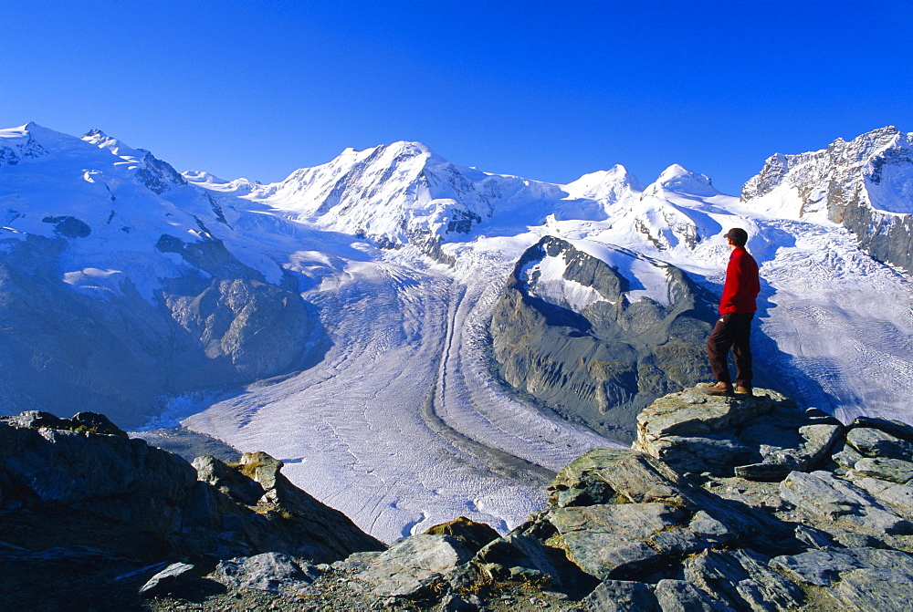 View towards Liskamm and the Gorner Glacier, Gornergrat, Zermatt, Valais, Switzerland, Europe