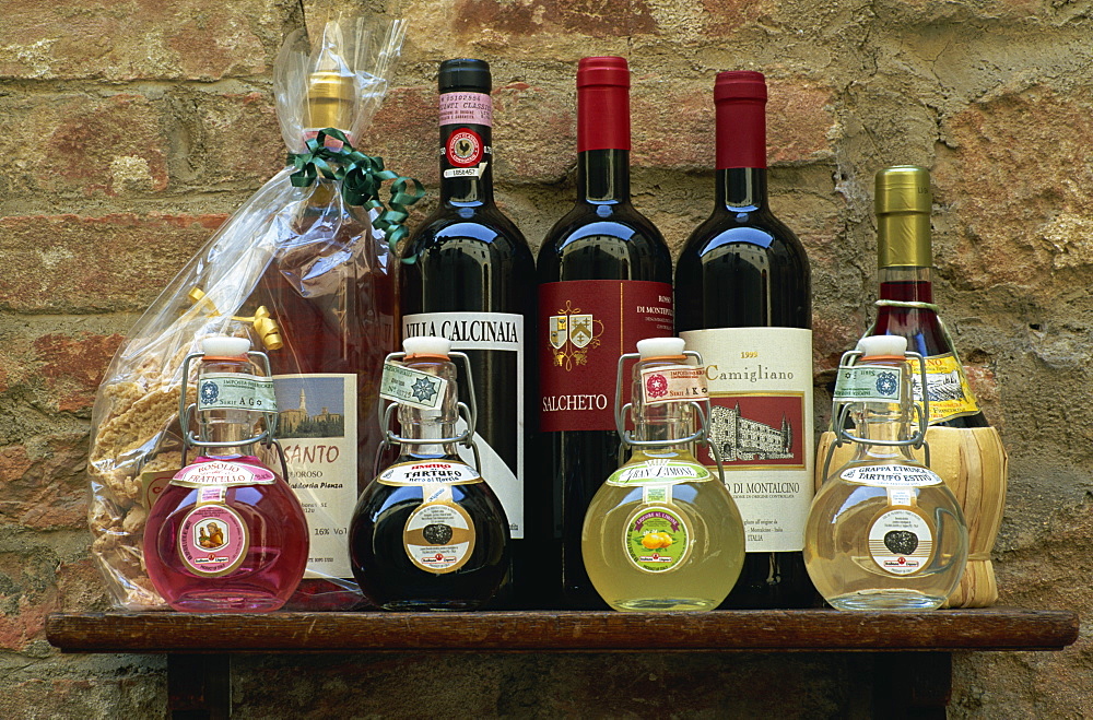 Local produce for sale, Pienza, Tuscany, Italy, Europe