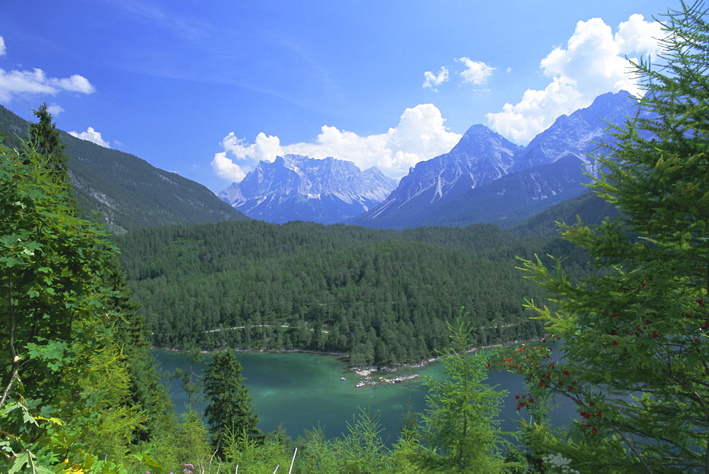 View to the Zugspitze across the Fernsteinsee, Tirol (Tyrol), Austria, Europe