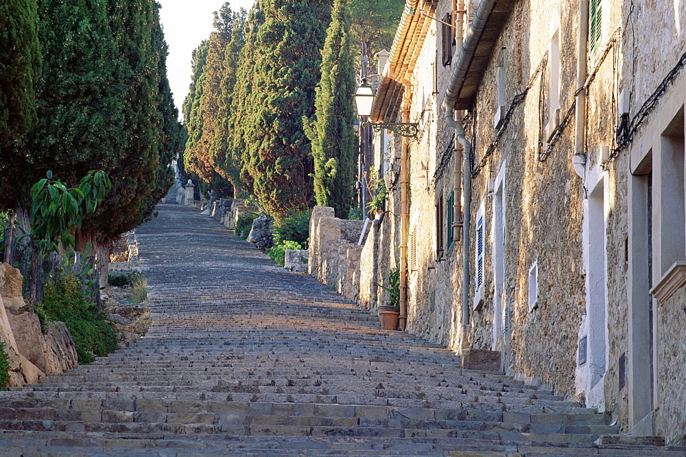 Cobbled steps leading to the calvary, Pollensa, Mallorca (Majorca), Balearic Islands, Spain, Europe