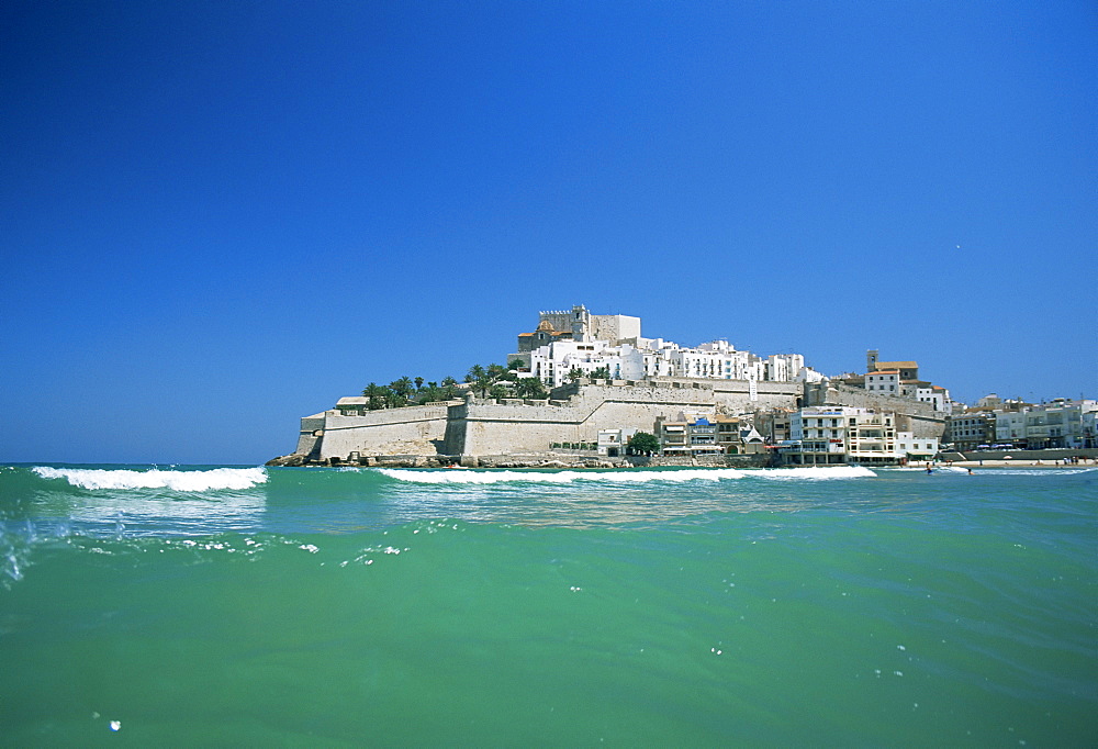 View to Citadel, Peniscola, Costa del Azahar, Castellon, Valencia, Spain, Mediterranean, Europe