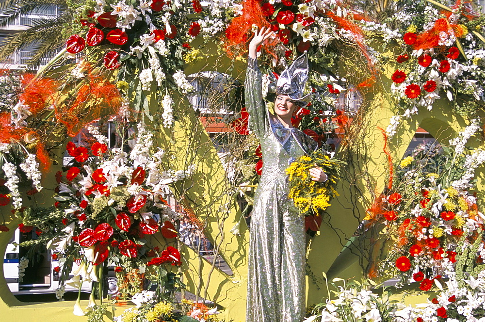 Battle of Flowers, carnival, Nice, Alpes-Maritimes, Cote d'Azur, Provence, France, Europe