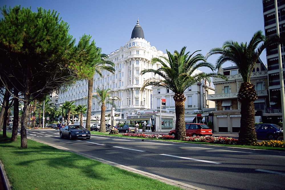 The Carlton Hotel, viewed from the Croisette, Cannes, Alpes Maritimes, Cote d'Azur, Provence, French Riviera, France, Europe