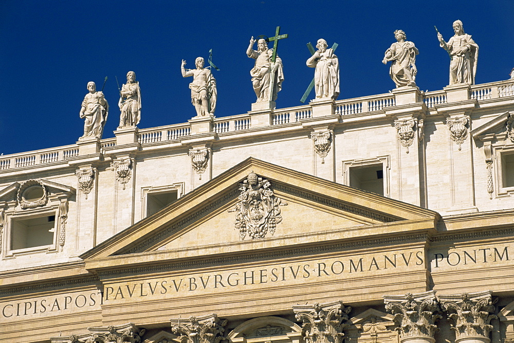 Statues on the facade of St. Peter's basilica, Piazza San Pietro, Vatican City, Rome, Lazio, Italy, Europe