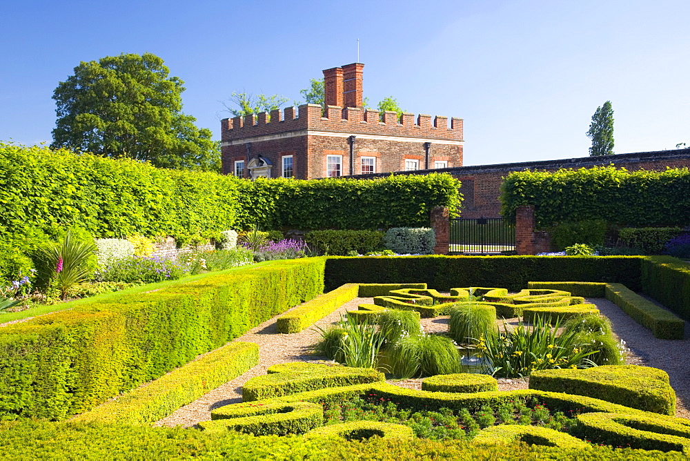 The Pond Gardens and Banqueting House, Hampton Court Palace, Borough of Richmond upon Thames, Greater London, England, United Kingdom, Europe