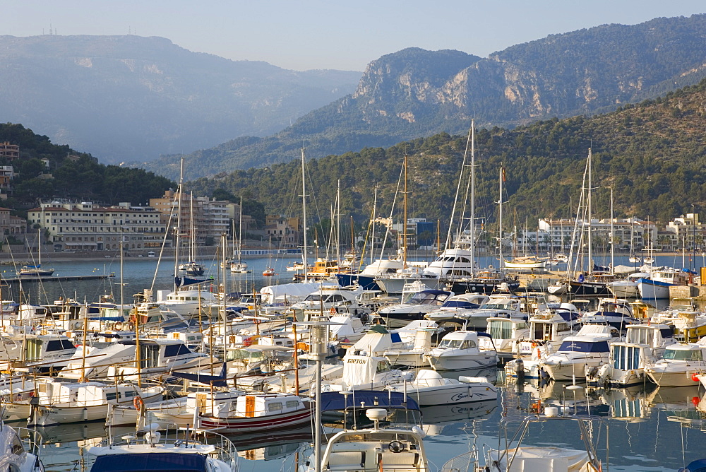 View across the harbour, Port de Soller, Mallorca, Balearic Islands, Spain, Mediterranean, Europe