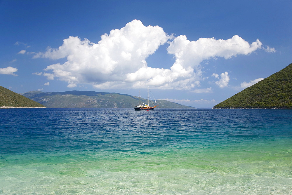 View across Antisamos Bay, Sami, Kefalonia (Kefallonia, Cephalonia), Ionian Islands, Greek Islands, Greece, Europe