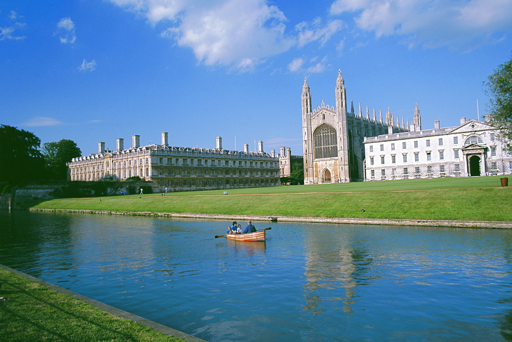 The Backs of the River Cam and Kings College Chapel, Cambridge, Cambridgeshire, England, UK