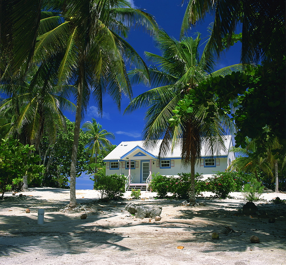 Typical cottage on the north side of Grand Cayman, Cayman Islands, West Indies, Caribbean, Central America