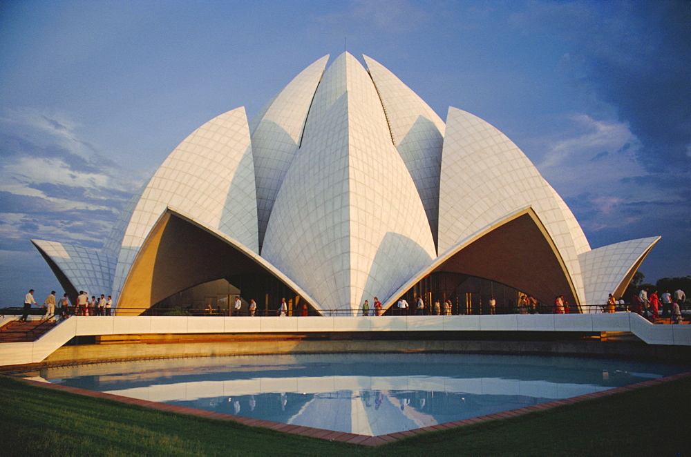 The Bahai Lotus Flower Temple, built in 1980, centre of the Bahai faith, Delhi, India