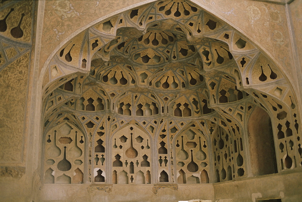 Acoustic music room, Ali Qapu Palace, Isfahan, Iran, Middle East