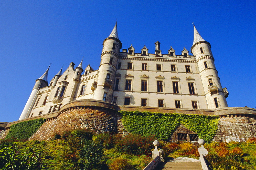 Dunrobin Castle and grounds, near Golspie, Sutherland, Highlands Region, Scotland, UK, Europe