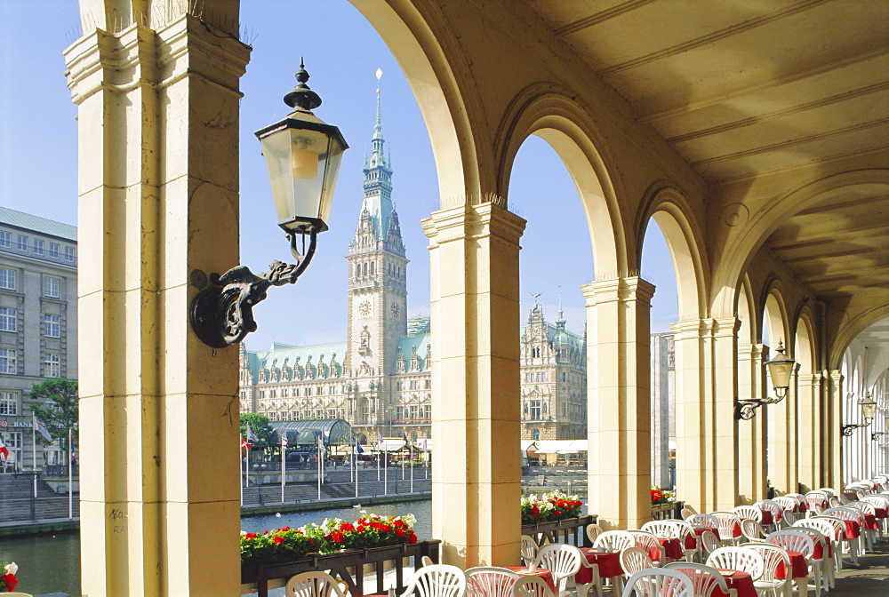 Alsterarkaden and Town Hall, Hamburg, Germany, Europe