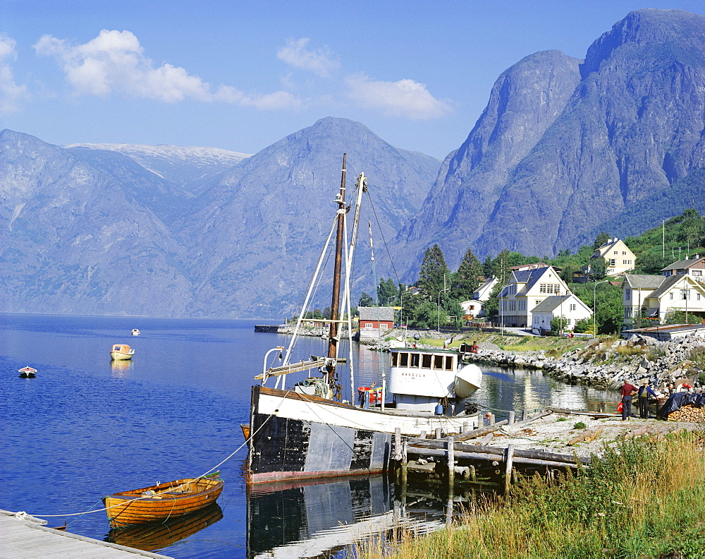 Aurlandsfjorden, Song og Flordane, Norway, Scandinavia, Europe