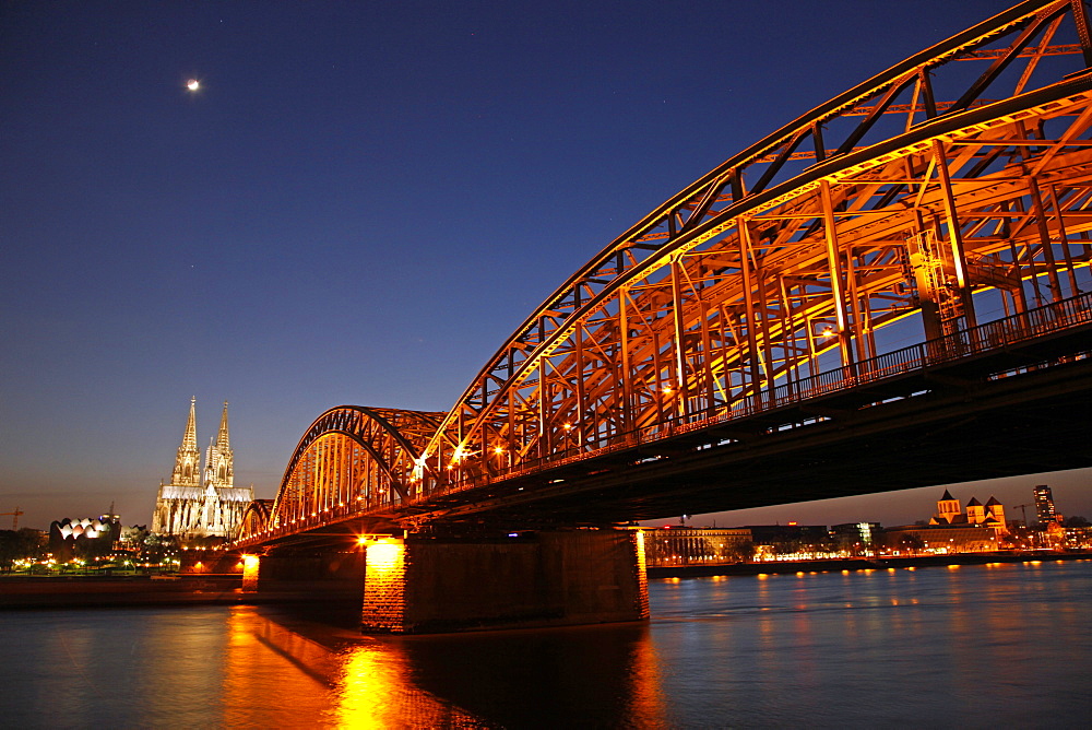 Hohenzollern Bridge over the River Rhine and Cathedral, Cologne, North Rhine Westphalia, Germany, Europe