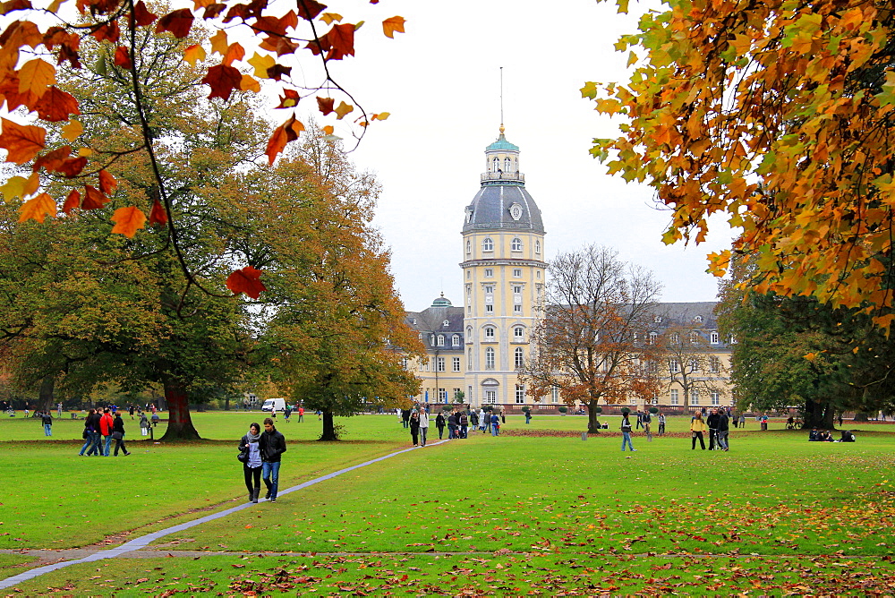 Palace and gardens, Karlsruhe, Baden-Wurttemberg, Germany, Europe