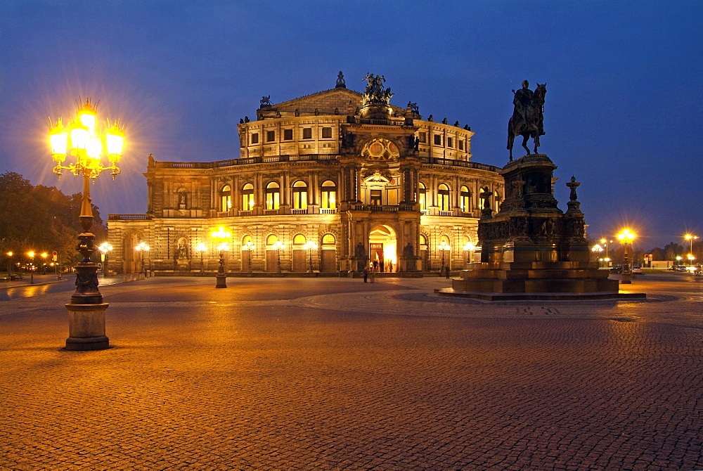 Semper Opera, Dresden, Saxony, Germany, Europe