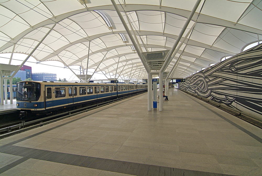 S-Bahn-Station, Munich, Bavaria, Germany, Europe