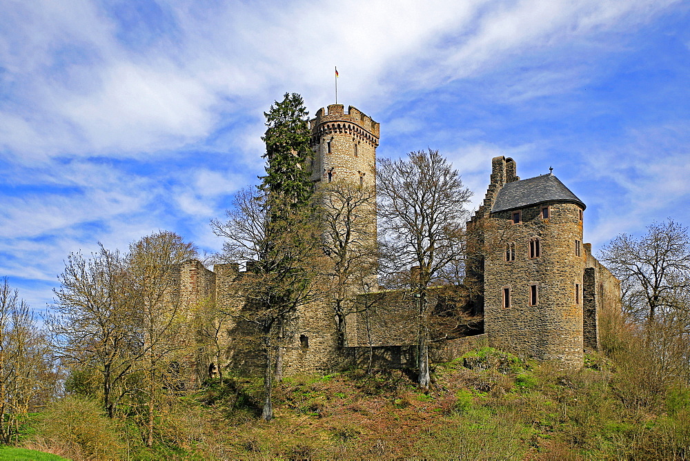 Kasselburg Castle near Pelm, Eifel, Rhineland-Palatinate, Germany, Europe