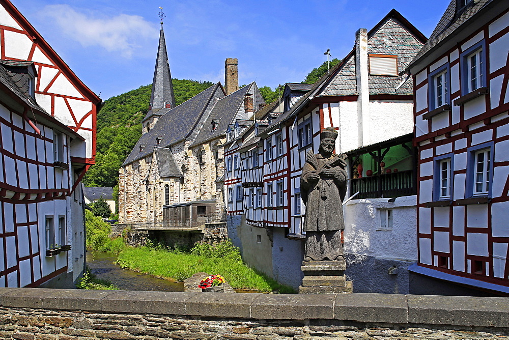 Half-timbered Houses in Monreal on River Elz, Eifel, Rhineland-Palatinate, Germany, Europe