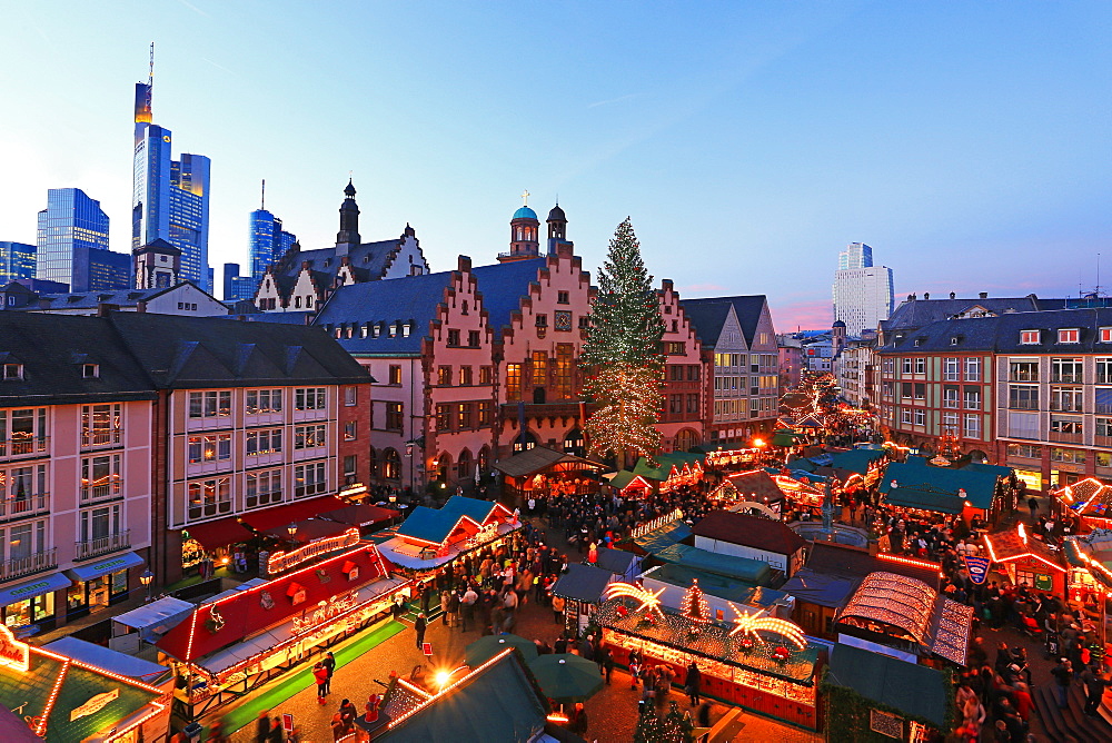 Christmas Fair on Roemerberg Square, Frankfurt am Main, Hesse, Germany, Europe