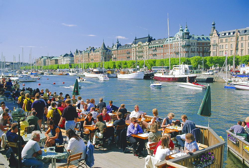 The Strandvagen waterfront, restaurants and boats in the city centre, Stockholm, Sweden, Scandinavia, Europe