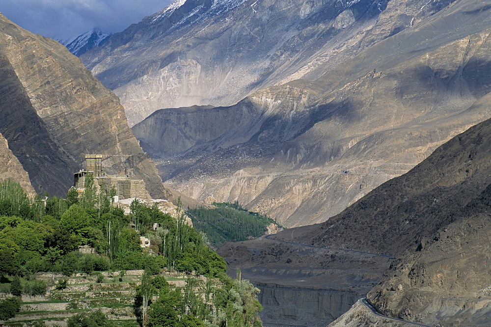 Hunza River Valley, Altit Fort, Hunza, Pakistan, Asia