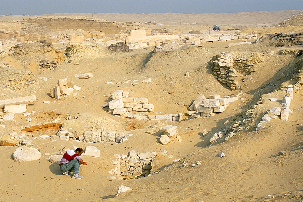 Excavations behind the Causeway of Unas, Saqqara, UNESCO World Heritage Site, Egypt, North Africa, Africa