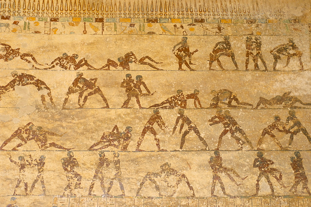 Wall paintings of wrestlers in tomb of Saqet III, tombs at Beni Hassan, Middle Egypt, Egypt, North Africa, Africa