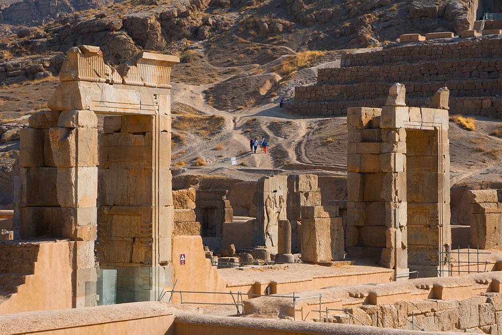 Gates of Palace of 100 Columns, Persepolis, UNESCO World Heritage Site, Iran, Middle East