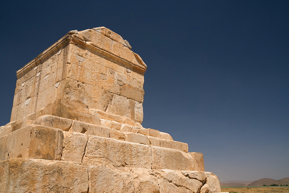 Tomb of Cyrus the Great, 576-530 BC, Pasargadae, UNESCO World Heritage Site, Iran, Middle East