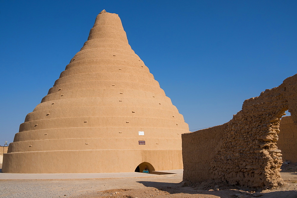 Ice house for preserving ice, Arbukuh, near Yazd, Iran, Middle East