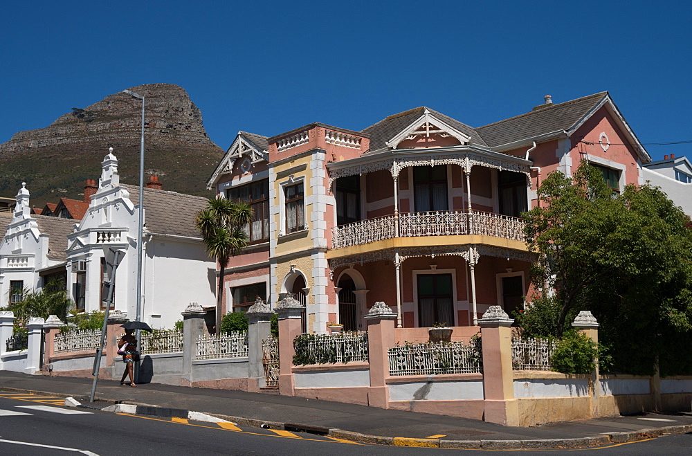 Traditional Cape houses on Kloof Road, Cape Town, South Africa, Africa