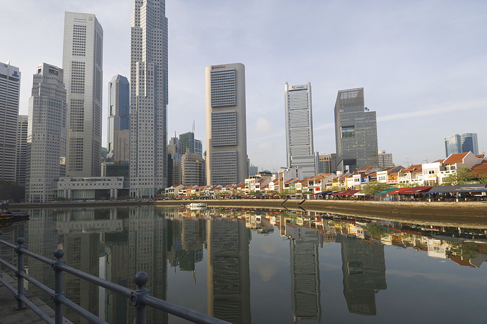 Boat Quay and the Singapore River with the Financial District behind, Singapore, South East Asia