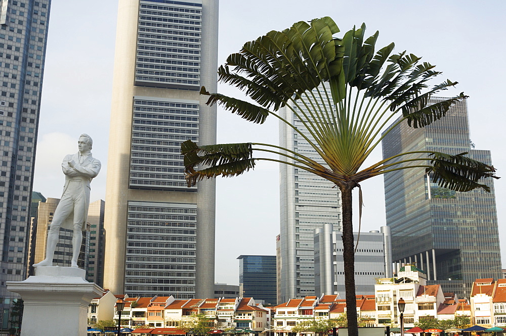 Raffles Landing Site, statue of Sir Stamford Raffles with Boat Quay and the Financial District beyond, Singapore, Southeast Asia, Asia