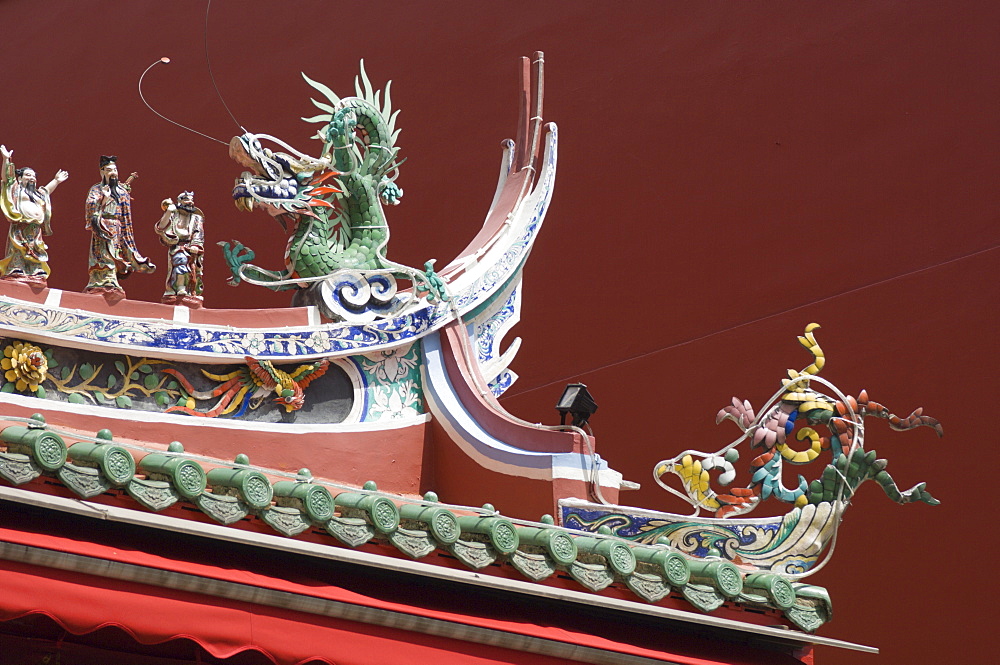 Detail of the Sian Chai Kang Temple in Chinatown, Singapore, Southeast Asia, Asia