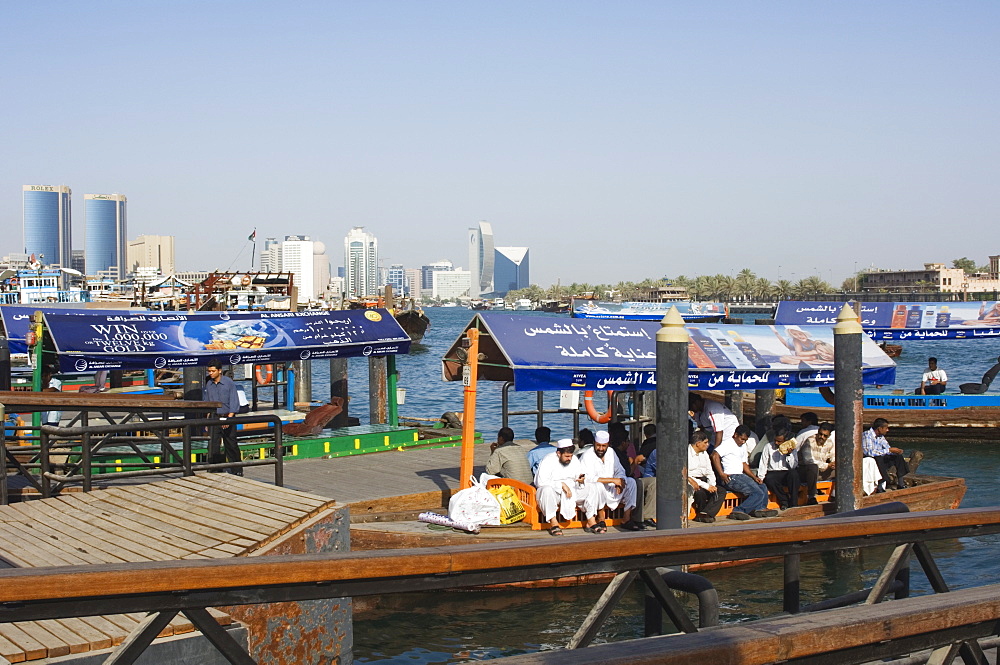 Abras, small river taxis that transport people across the Creek, Deira, Dubai, United Arab Emirates, Middle East