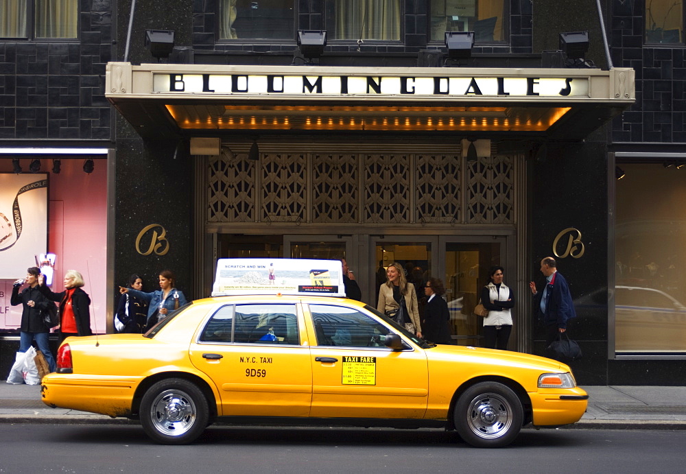 Bloomingdale's department store, Lexington Avenue, Manhattan, New York City, New York, United States of America, North America