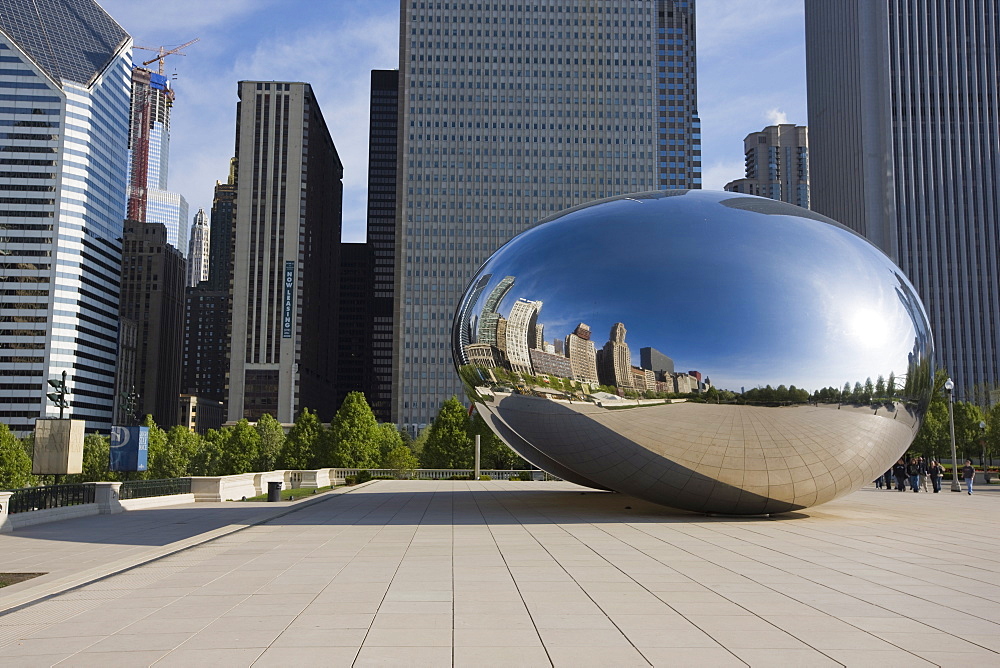 Cloud Gate sculpture by Anish Kapoor, Millennium Park, Chicago, Illinois, United States of America, North America