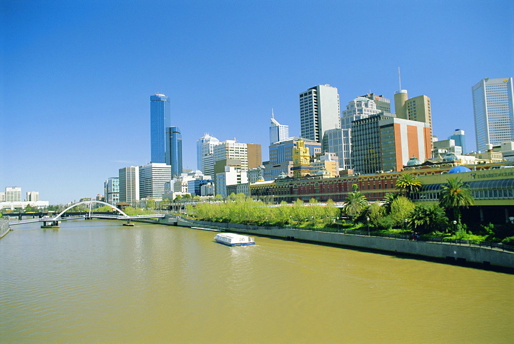 Yarra River and city skyline, Melbourne, Victoria, Australia