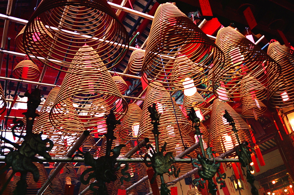 Incense coils, Man Mo Temple, Hong Kong Island, Hong Kong, China, Asia