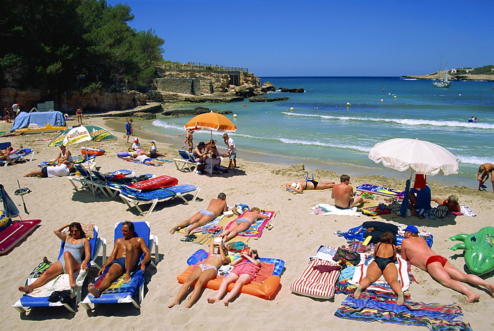 Crowded beach at Portinatx, Ibiza, Balearic Islands, Spain, Mediterranean, Europe