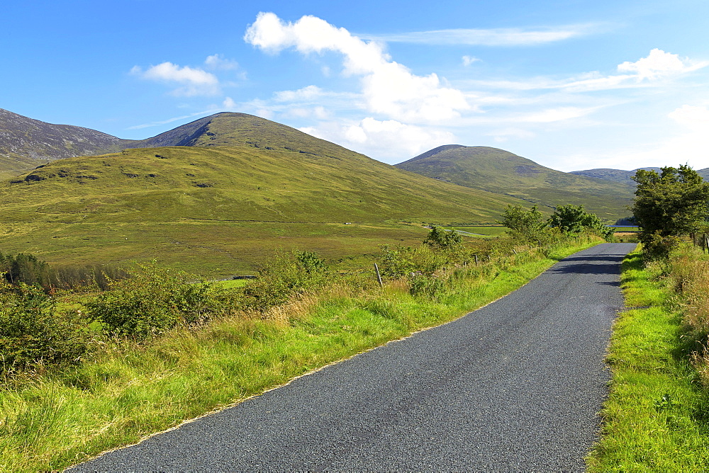 Slieve Meelmore and Slieve Meelbeg, Mourne Mountains, County Down, Ulster, Northern Ireland, United Kingdom, Europe