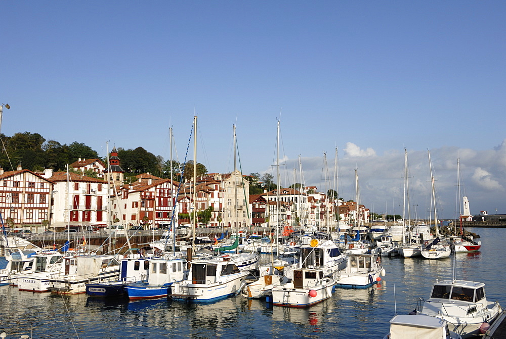 Harbour os Socoa, St. Jean de Luz, Pyrenees Atlantique, France, Europe