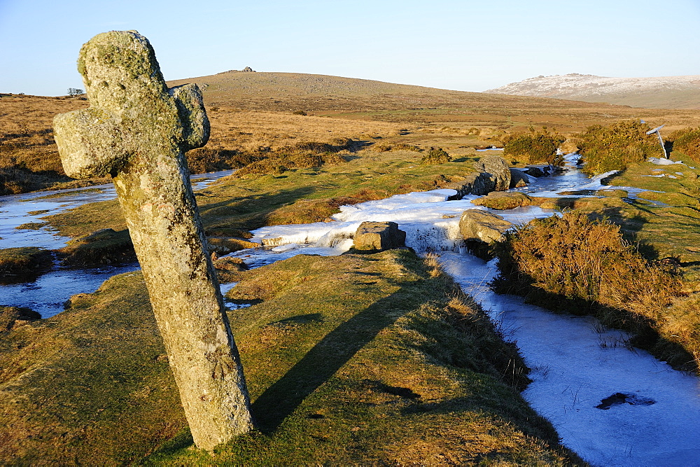 Ancient cross in winter, Whitchurch Common, Dartmoor National Park, Devon, England, United Kingdom, Europe