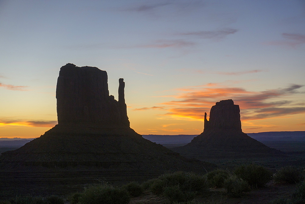 The Mittens West and East, Monument Valley, Arizona, United States of America, North America