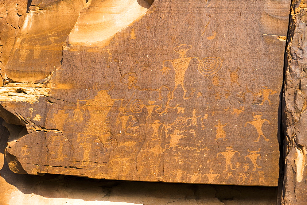 Petroglyphs, Colorado River basin, 6000 BC to 1300 AD, Utah, United States of America, North America