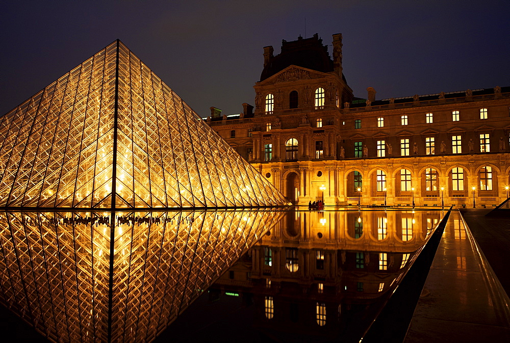 Musee du Louvre and Pyramide, Paris, France, Europe